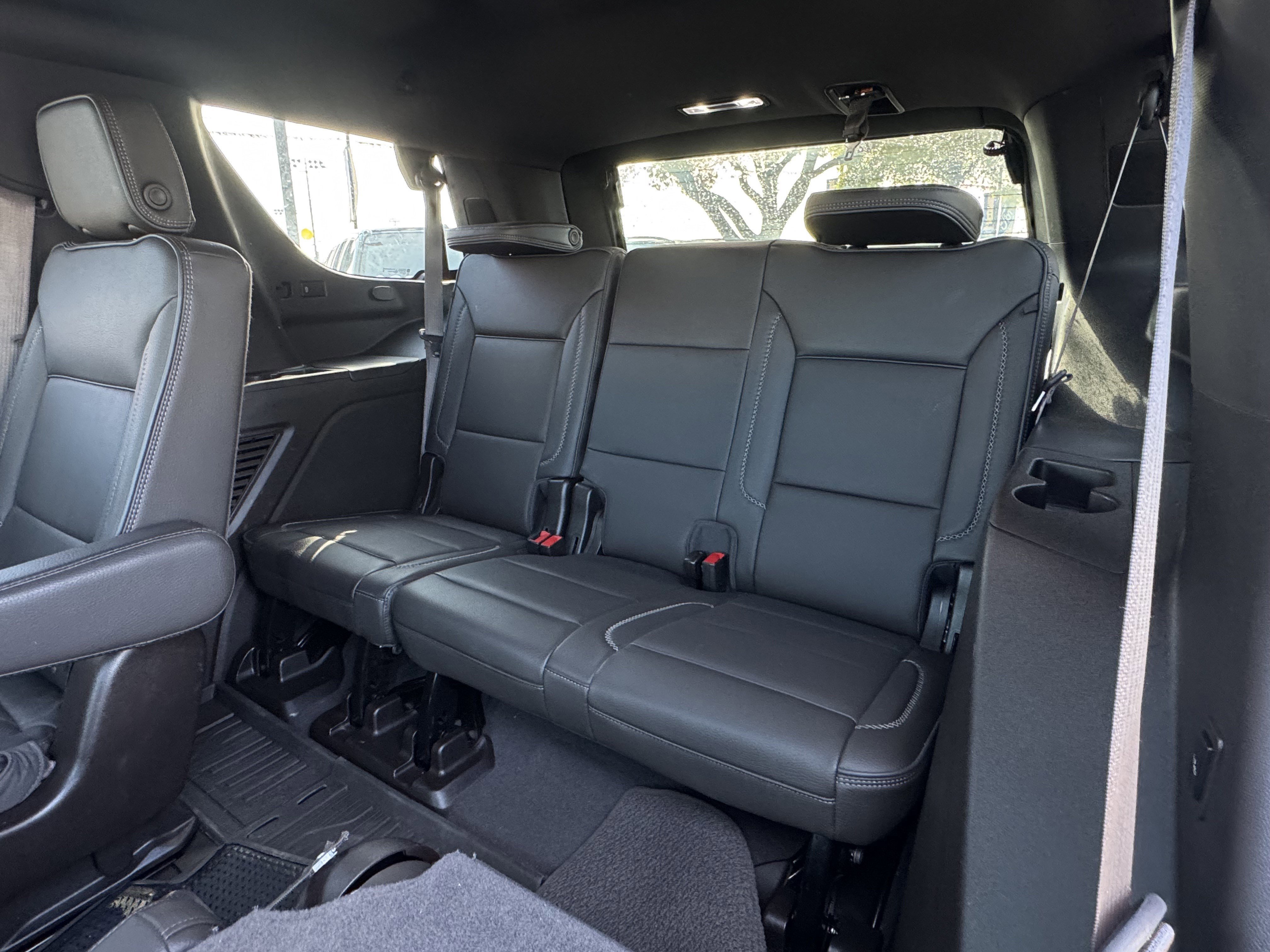 Used 2024 GMC Yukon Denali image 16