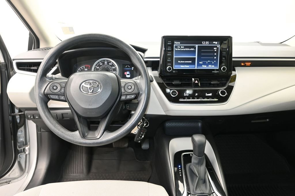 Used 2022 Toyota Corolla LE FWD image 16