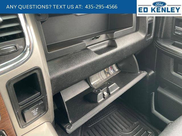 Used 2017 RAM 1500 Laramie w/ Convenience Group AWD/4WD image 17