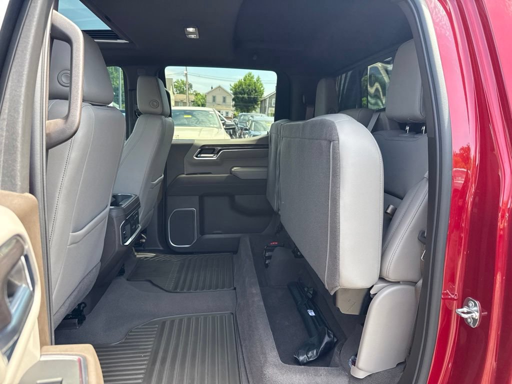 Used 2023 Chevrolet Silverado 1500 LTZ w/ LTZ Premium Package AWD/4WD image 14
