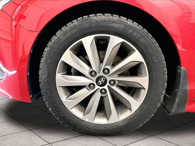 Used 2017 Hyundai Sonata Sport w/ Value Edition Package 02 FWD image 8
