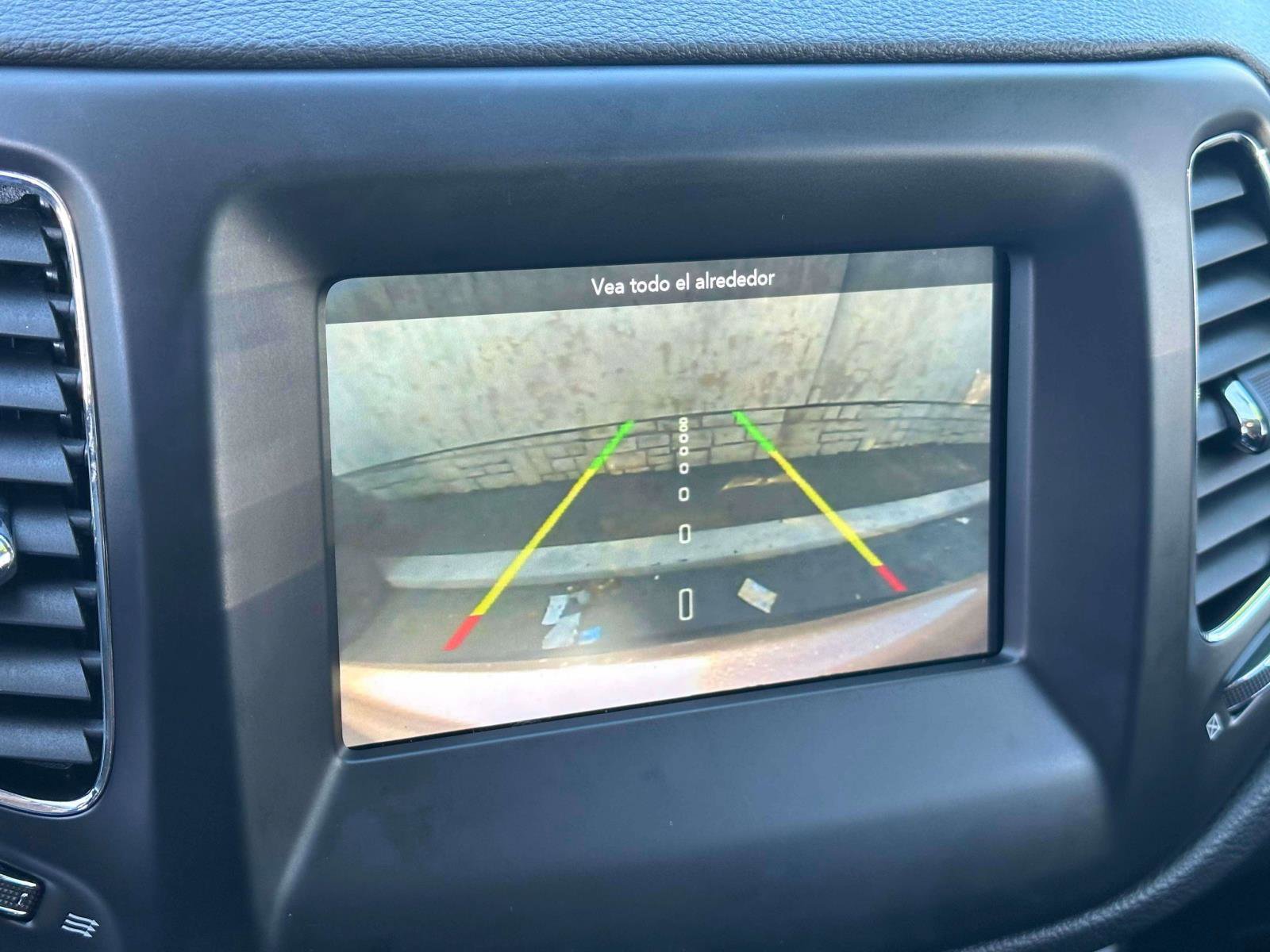 Used 2020 Jeep Compass Latitude w/ Cold Weather Group image 26