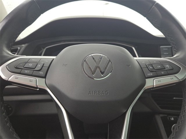 Used 2022 Volkswagen Jetta SE image 33