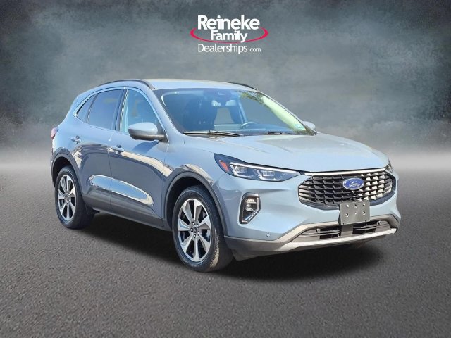Certified 2023 Ford Escape Platinum AWD/4WD image 3