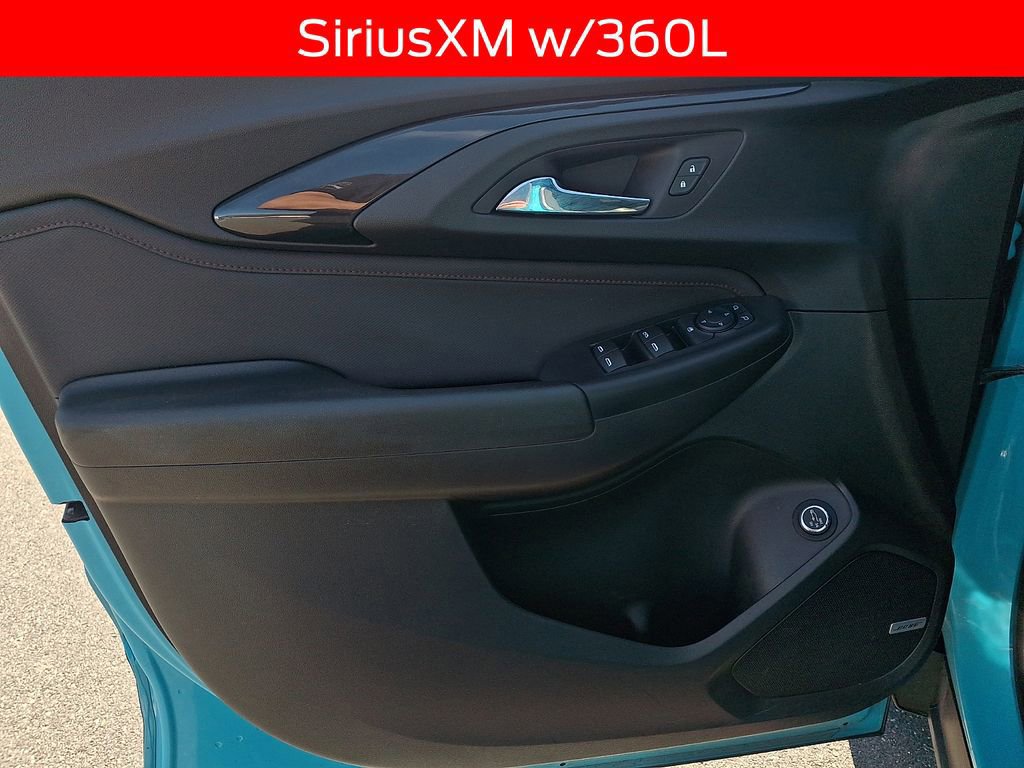 Used 2021 Chevrolet TrailBlazer RS w/ Sun and Liftgate Package image 12