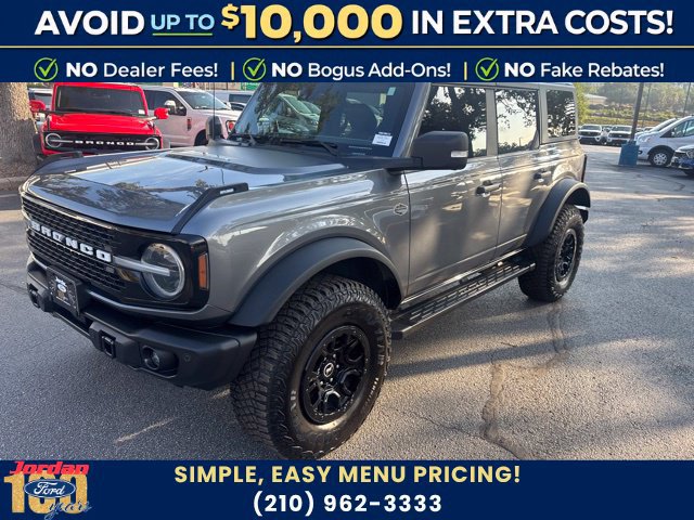Certified 2023 Ford Bronco Wildtrak AWD/4WD image 3