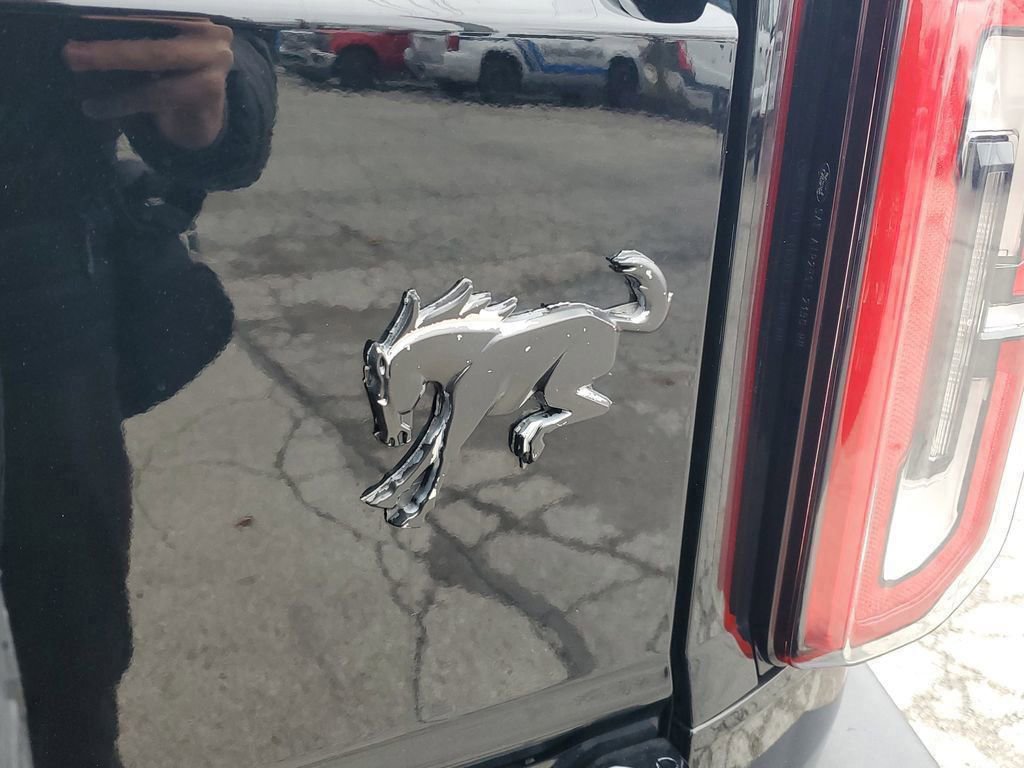 Certified 2022 Ford Bronco Outer Banks image 7