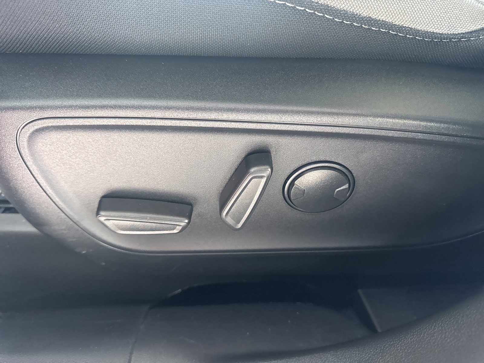 Certified 2022 Ford Escape SE w/ Convenience Package image 24