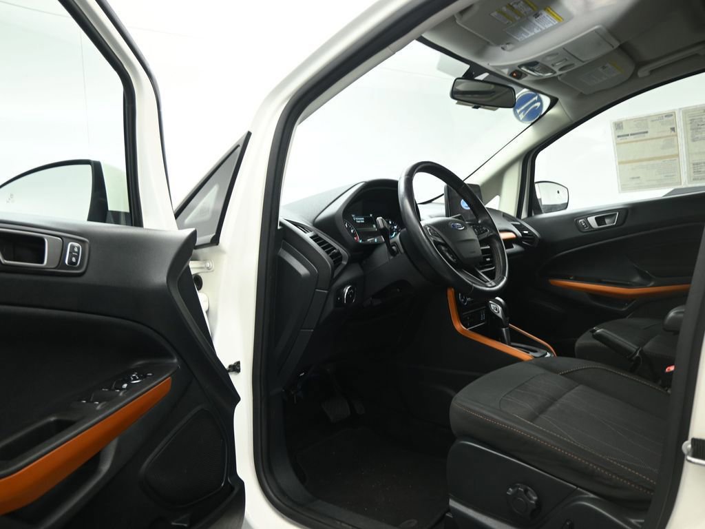 Certified 2021 Ford EcoSport SE w/ SE Convenience Package image 36