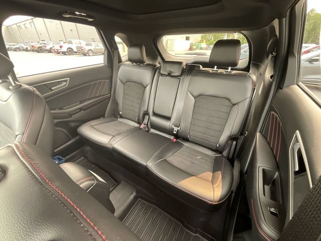Certified 2024 Ford Edge ST-Line w/ Class II Trailer Tow Package AWD/4WD image 23
