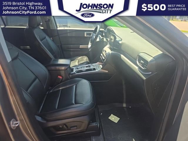 Certified 2023 Ford Explorer XLT w/ Equipment Group 202A AWD/4WD image 17