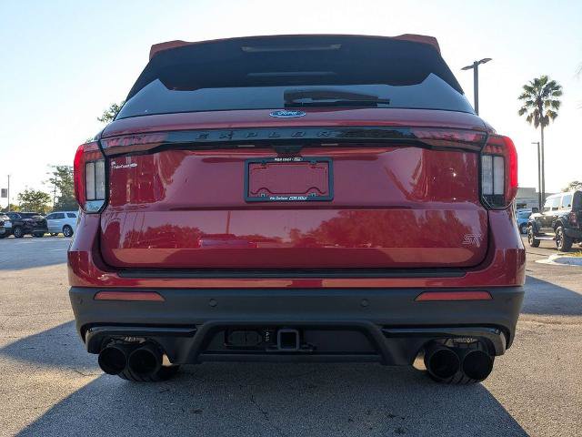 Certified 2025 Ford Explorer ST RWD image 5