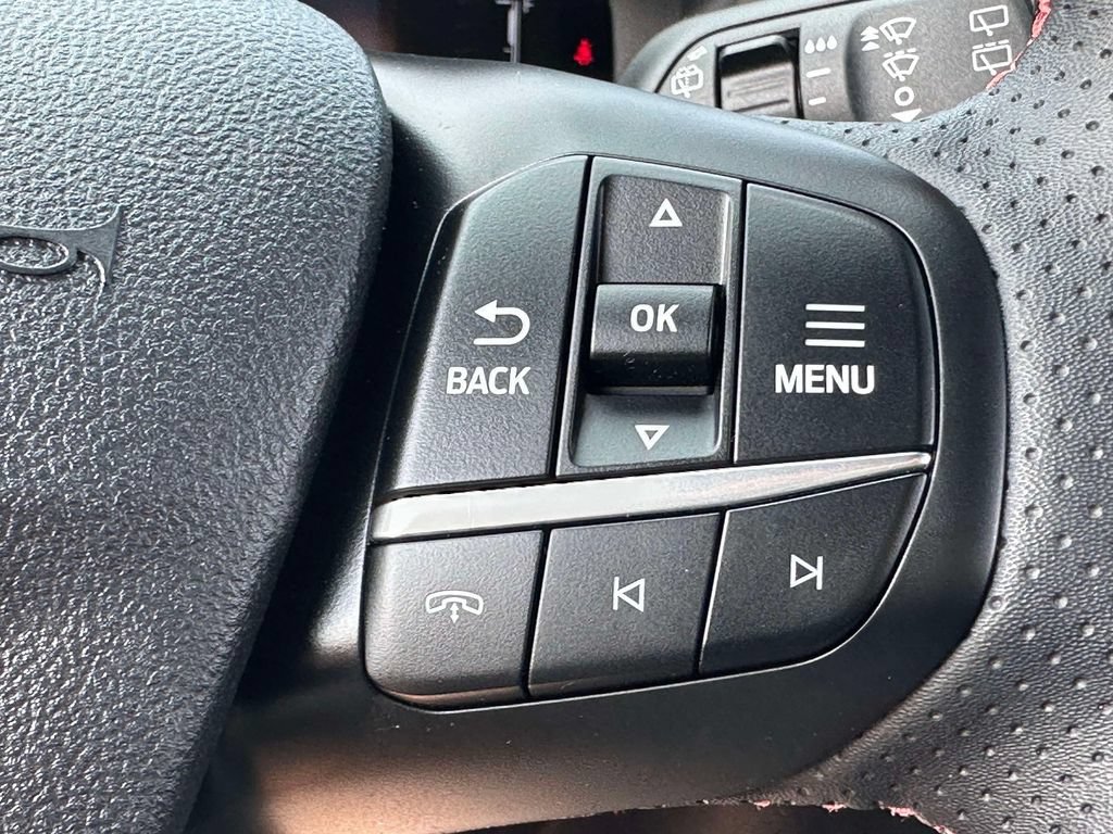 Certified 2024 Ford Escape ST-Line w/ Tech Pack #1 AWD/4WD image 15