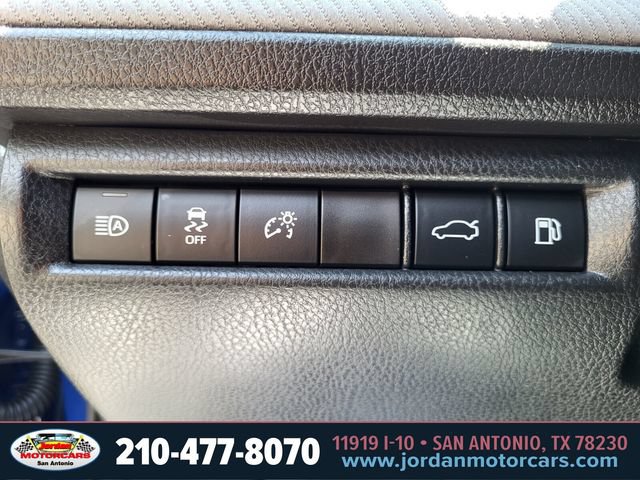 Used 2025 Toyota Camry SE w/ Convenience Package FWD image 23