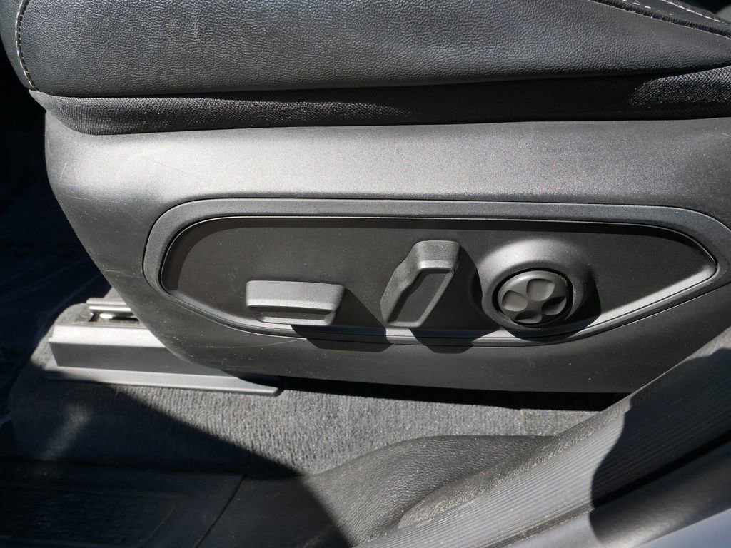 Used 2023 Jeep Grand Cherokee Altitude image 14