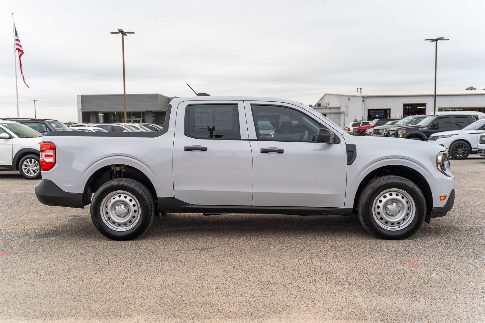 Certified 2025 Ford Maverick XL w/ Equipment Group 102A AWD/4WD image 8
