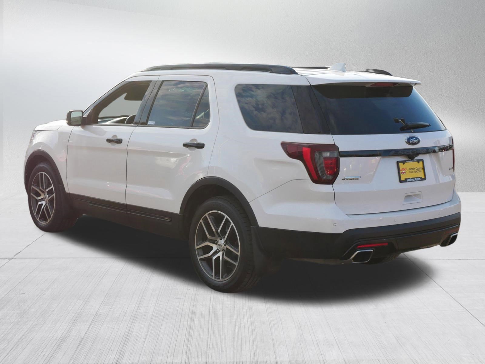 Certified 2017 Ford Explorer Sport w/ Equipment Group 401A image 4