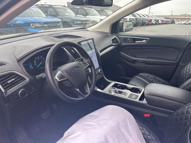 Certified 2024 Ford Edge Titanium AWD/4WD image 17