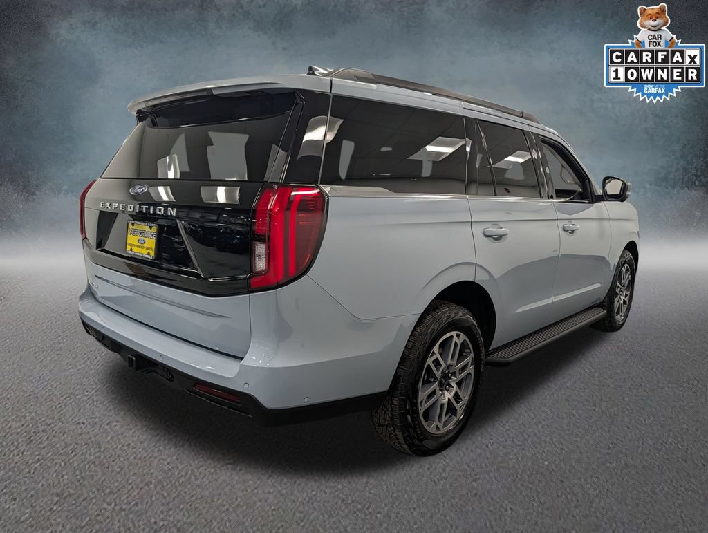Certified 2025 Ford Expedition Active AWD/4WD image 4