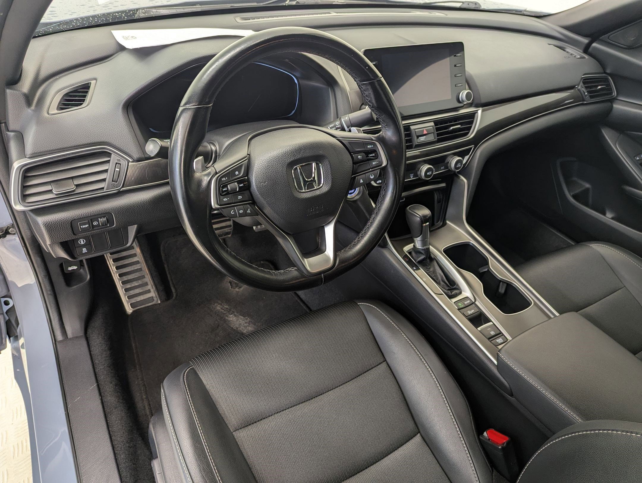 Used 2021 Honda Accord Sport image 9