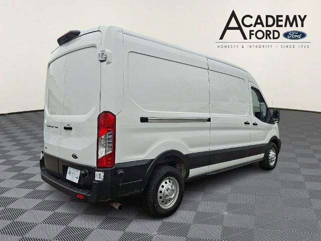 Certified 2024 Ford Transit 250 148 Medium Roof Extended AWD image 4