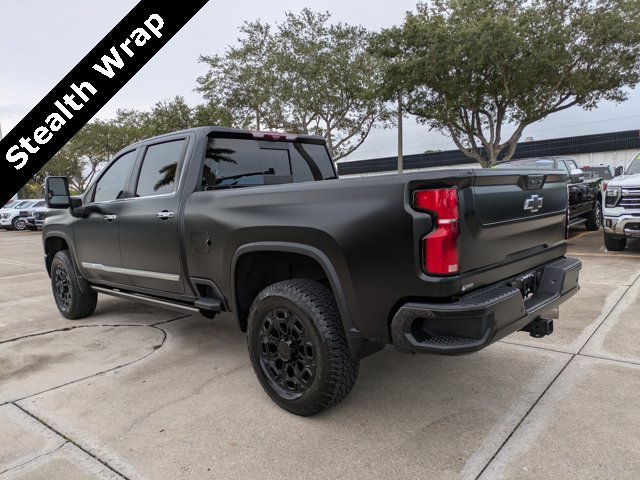 Used 2024 Chevrolet Silverado 2500 High Country w/ High Country Premium Package image 2