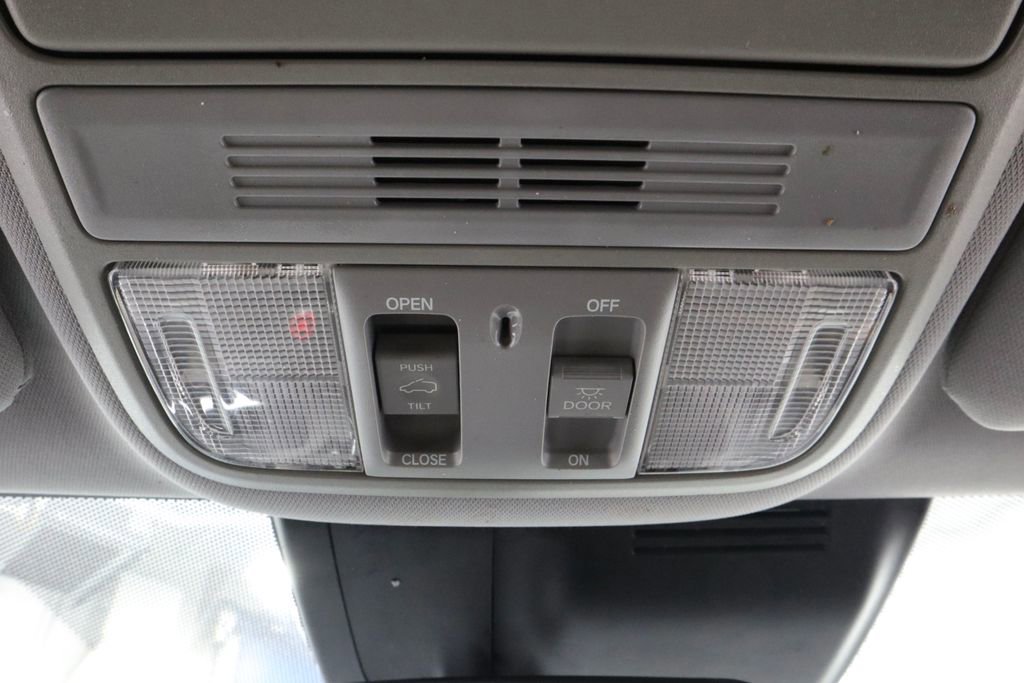 Used 2018 Honda CR-V EX image 30