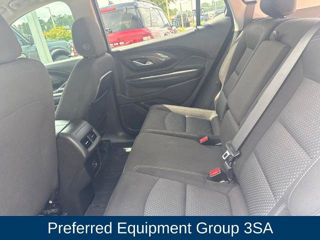 Used 2024 GMC Terrain SLE w/ Driver Convenience Package FWD image 15