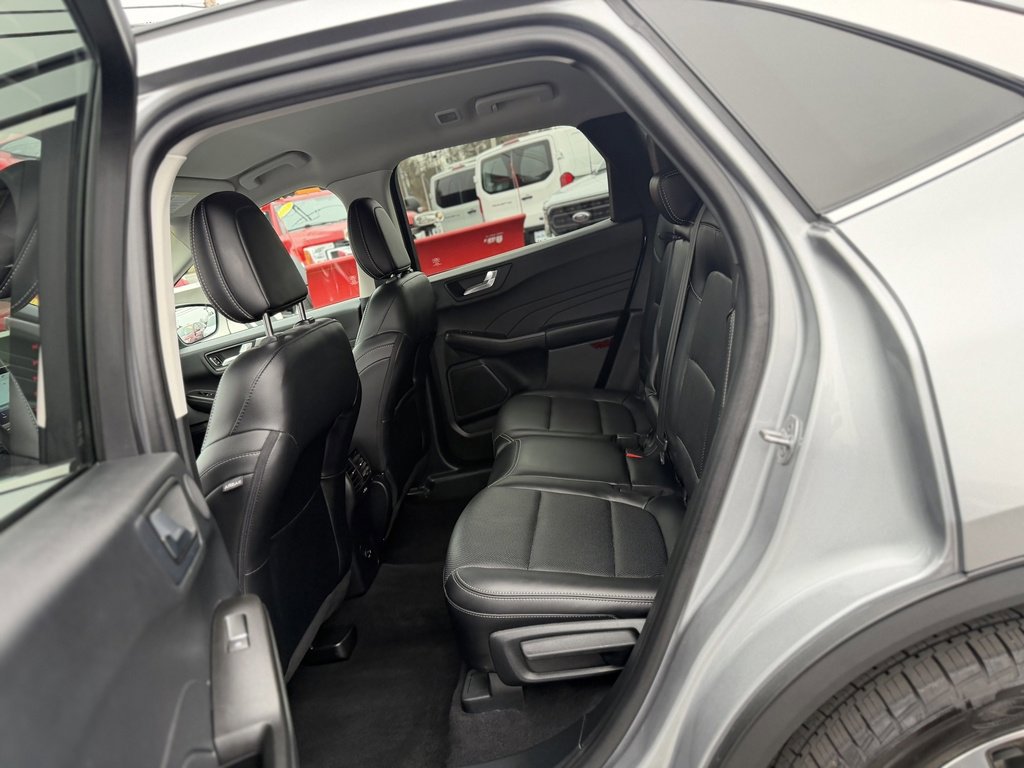 Certified 2021 Ford Escape Titanium image 12