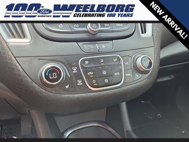 Used 2023 Chevrolet Malibu LT FWD image 18