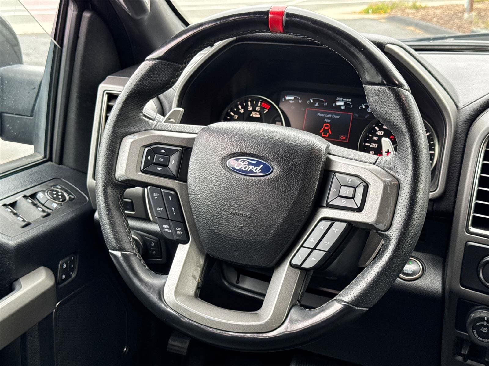 Certified 2018 Ford F150 Raptor w/ Equipment Group 802A Luxury AWD/4WD image 24