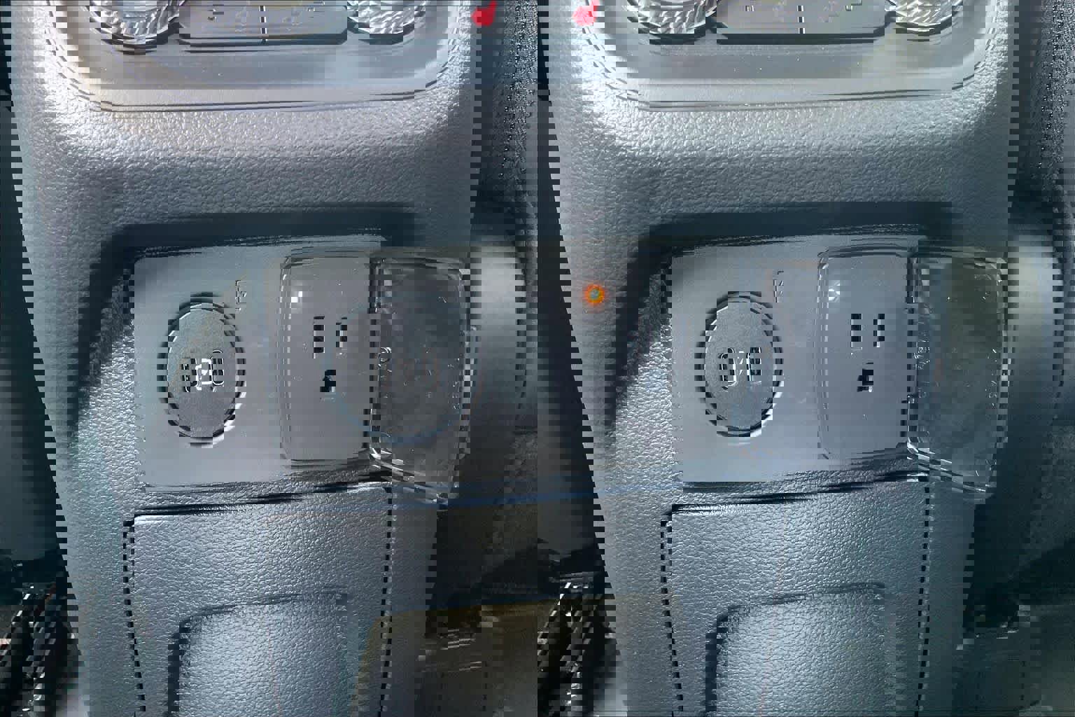 Certified 2025 Ford Explorer ST w/ Sun And Sound Package image 33