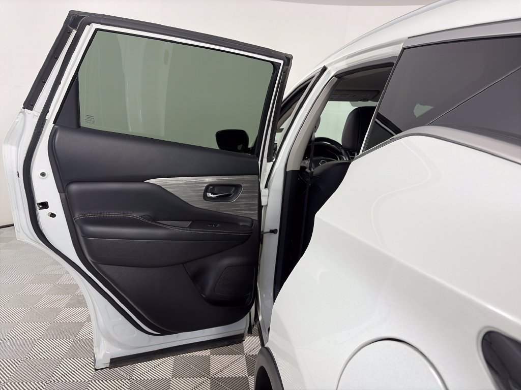 Used 2018 Nissan Murano SL w/ Cargo Package AWD/4WD image 12