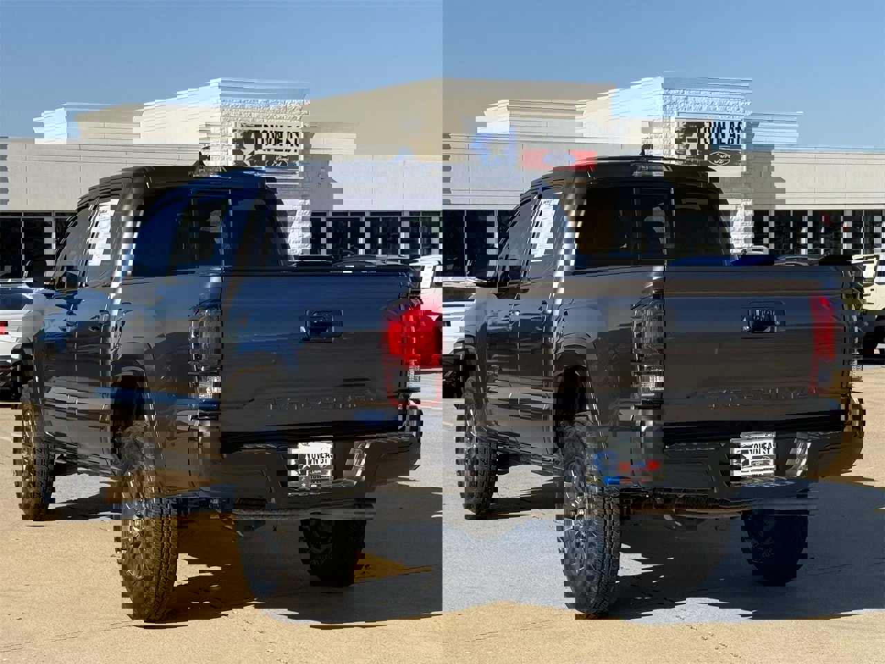 Used 2023 Toyota Tacoma SR5 image 5