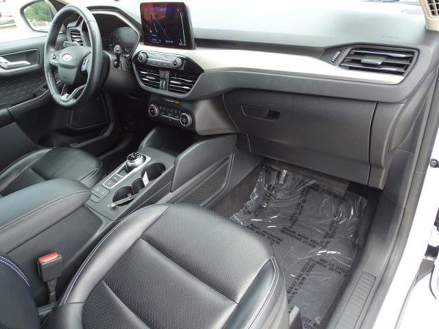 Certified 2020 Ford Escape SEL image 25