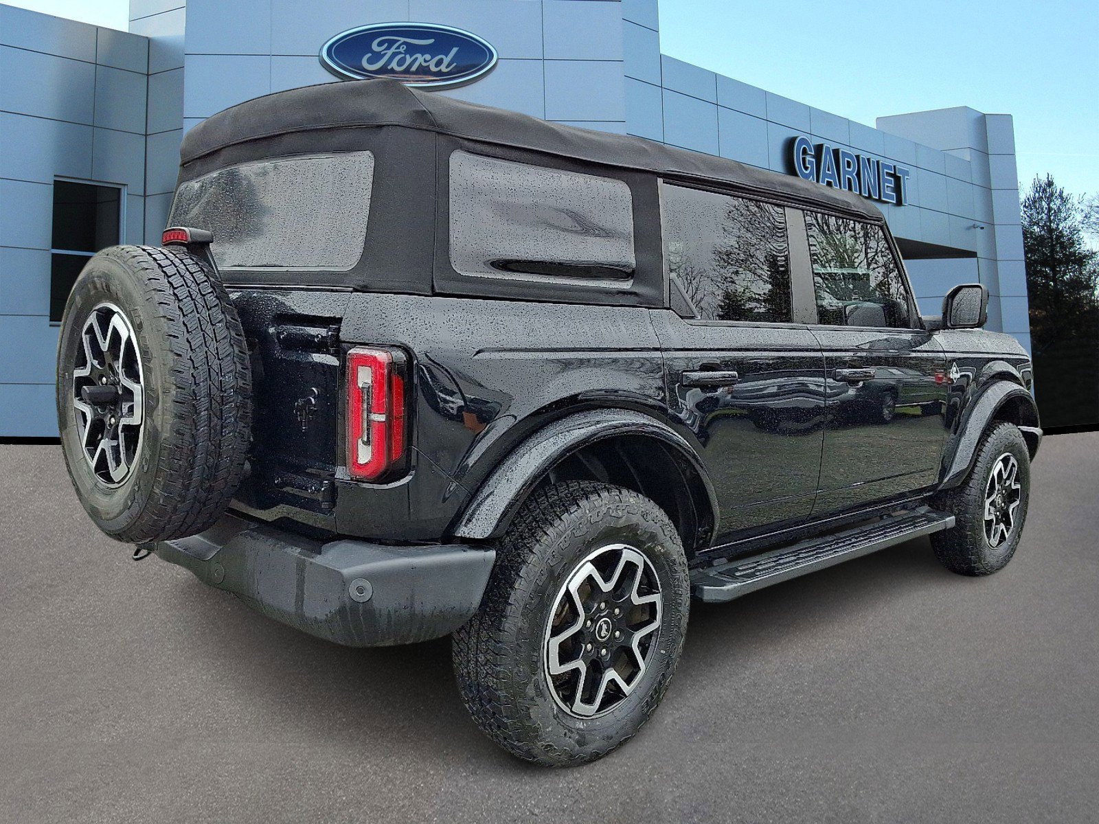 Certified 2022 Ford Bronco Outer Banks image 4