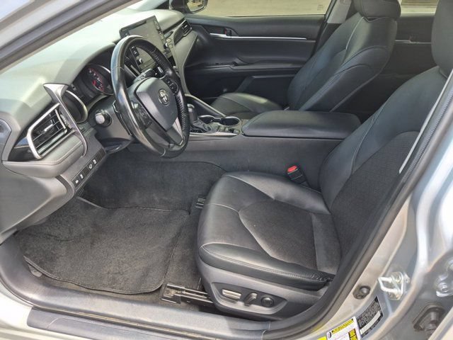 Used 2023 Toyota Camry XSE FWD image 10