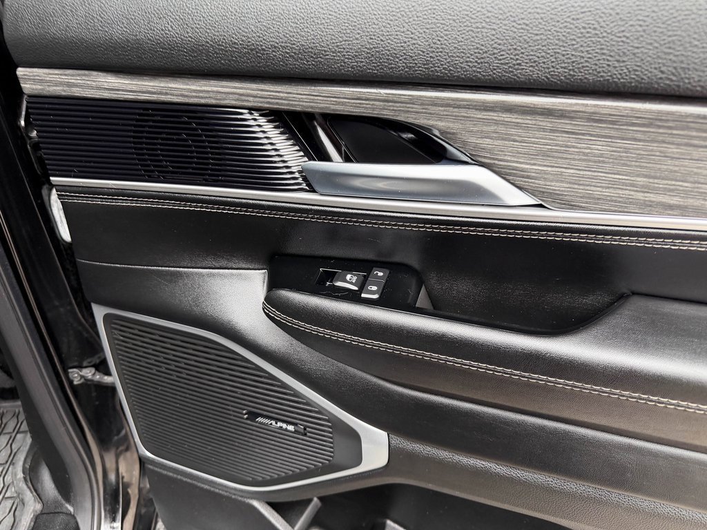 Used 2023 Jeep Wagoneer Series III w/ Convenience Group I image 26