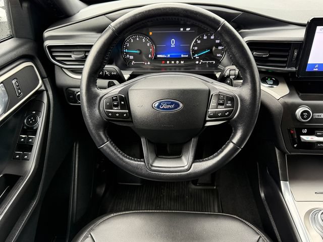Certified 2020 Ford Explorer XLT w/ Equipment Group 202A AWD/4WD image 28