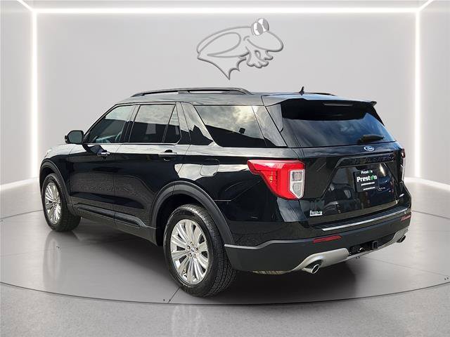Certified 2022 Ford Explorer Limited w/ Limited Technology Package AWD/4WD image 3