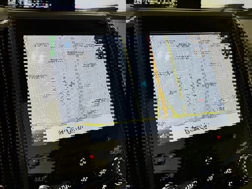 Used 2023 Subaru Forester Limited image 28