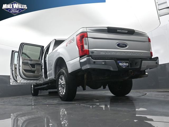 Certified 2017 Ford F250 XLT w/ XLT Premium Package image 30