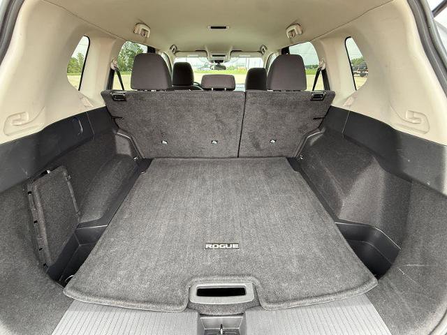 Used 2024 Nissan Rogue S AWD/4WD image 11