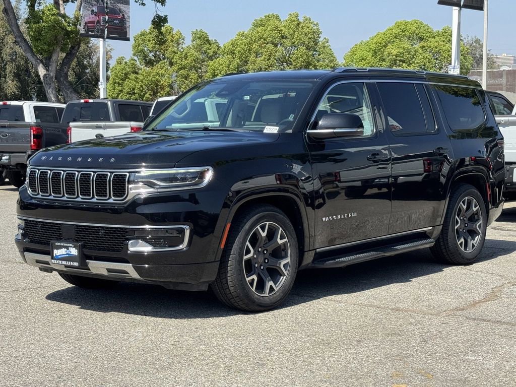 Used 2024 Jeep Wagoneer Series III AWD/4WD image 3