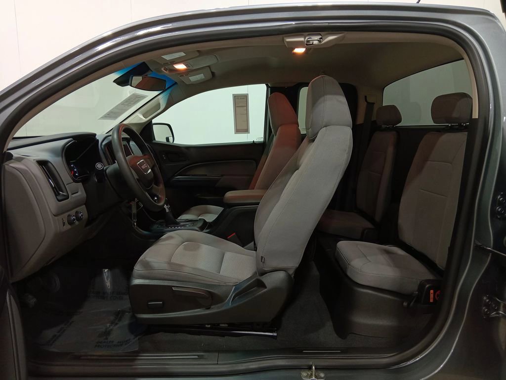 Used 2022 GMC Canyon Elevation Standard w/ Trailering Package image 16