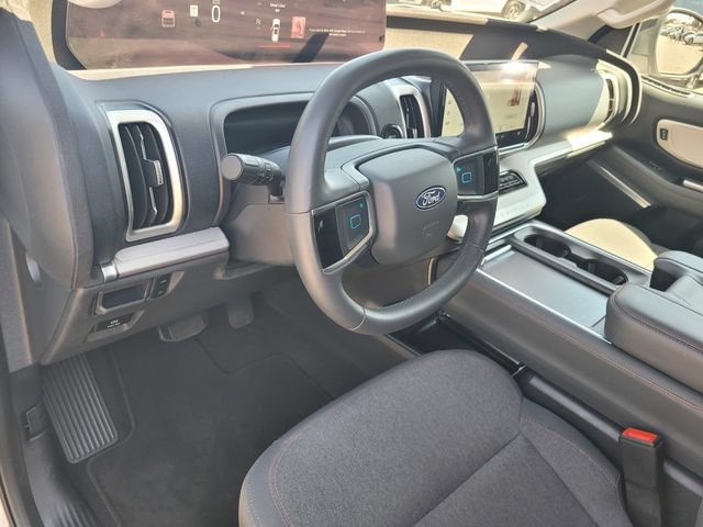 Certified 2025 Ford Expedition Max Active RWD image 9