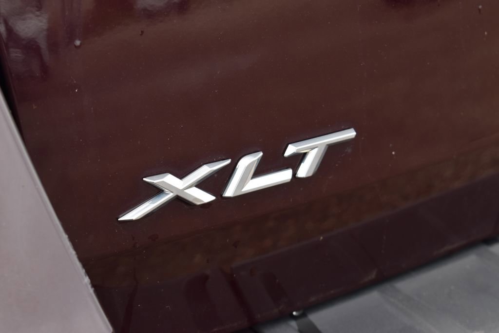 Certified 2022 Ford Explorer XLT w/ Equipment Group 202A image 20