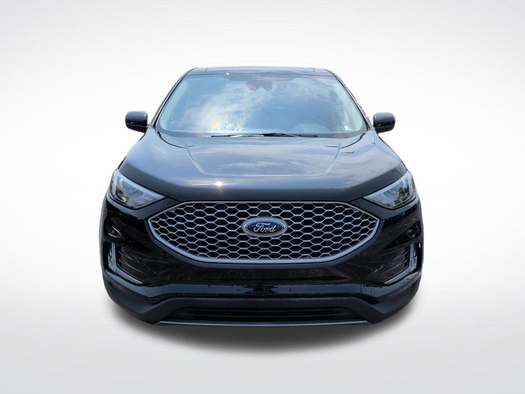 Certified 2023 Ford Edge SEL w/ Convenience Package AWD/4WD image 2