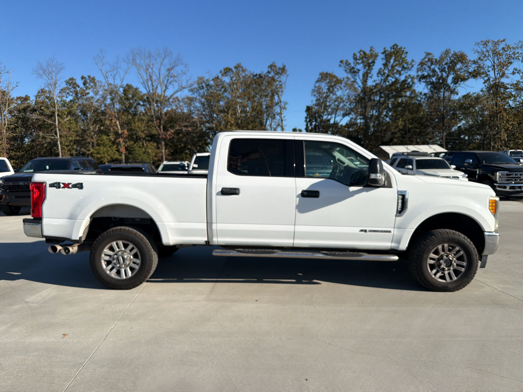 Certified 2017 Ford F250 XLT AWD/4WD image 5