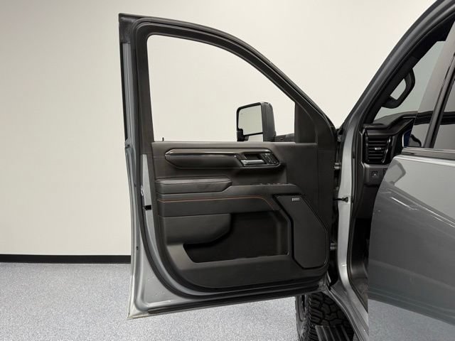 Used 2024 GMC Sierra 2500 AT4 w/ AT4 Premium Plus Package AWD/4WD image 14